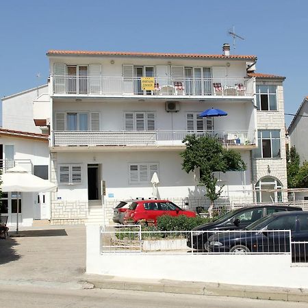 Apartmani Ljubo Primosten Ngoại thất bức ảnh