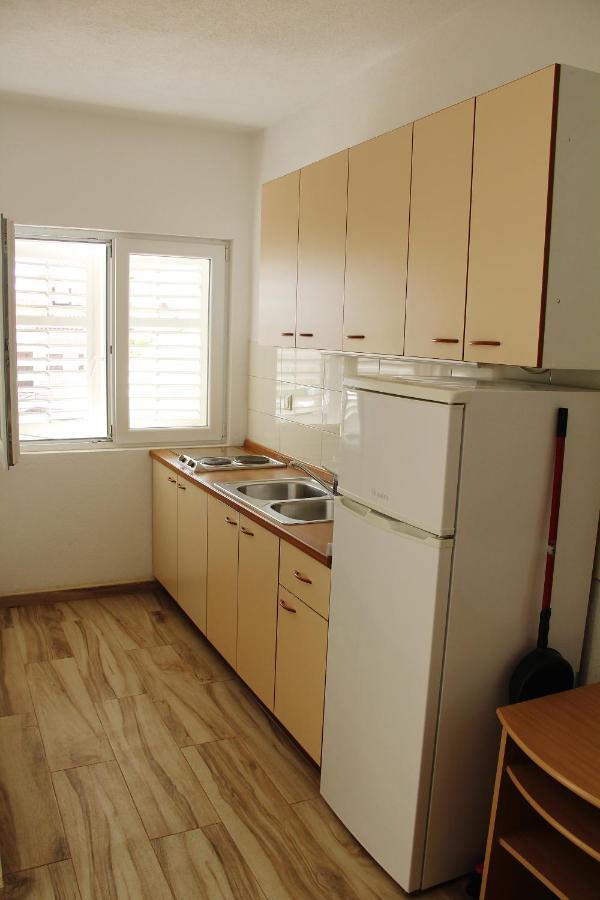 Apartmani Ljubo Primosten Ngoại thất bức ảnh