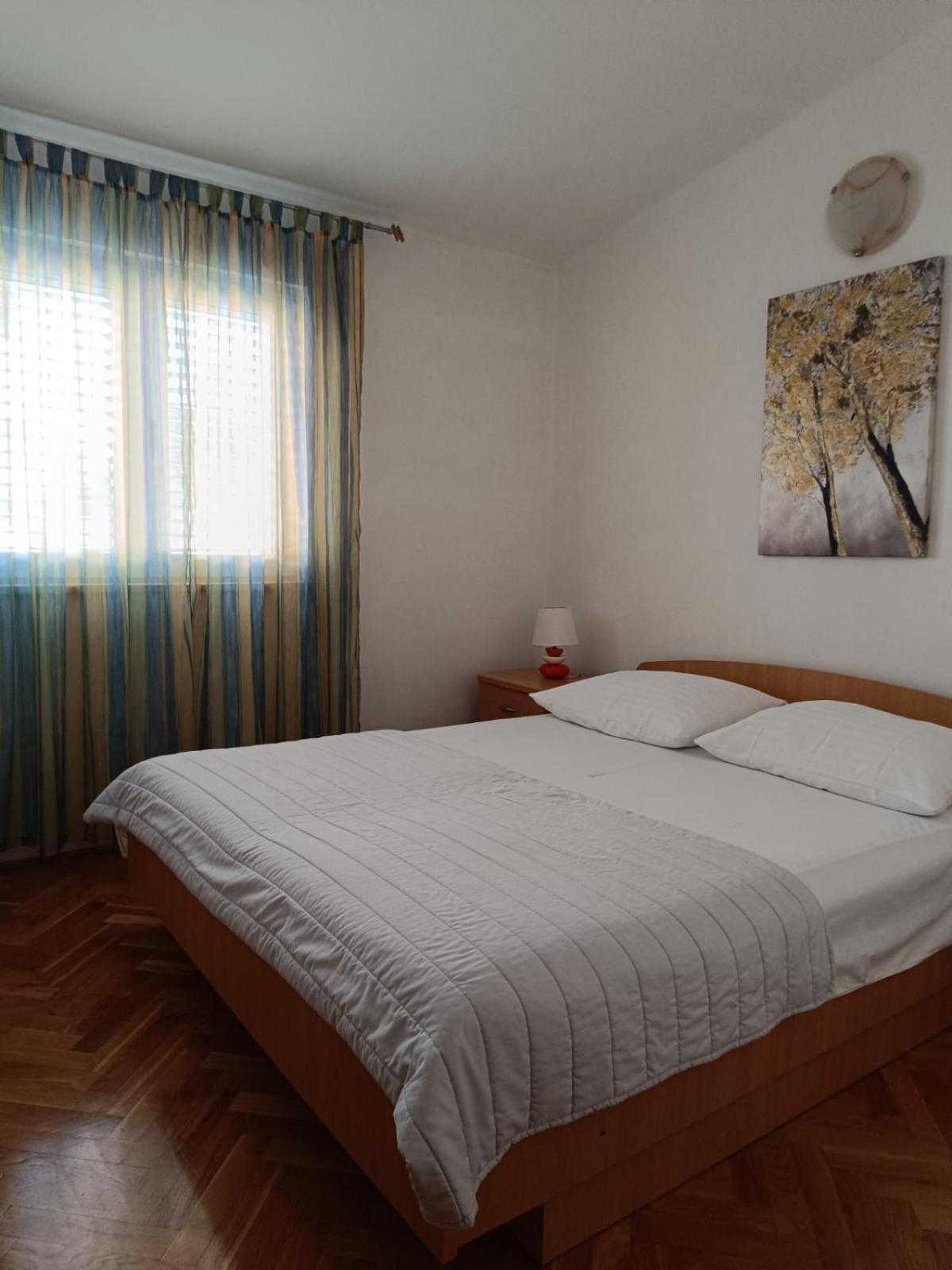 Apartmani Ljubo Primosten Ngoại thất bức ảnh