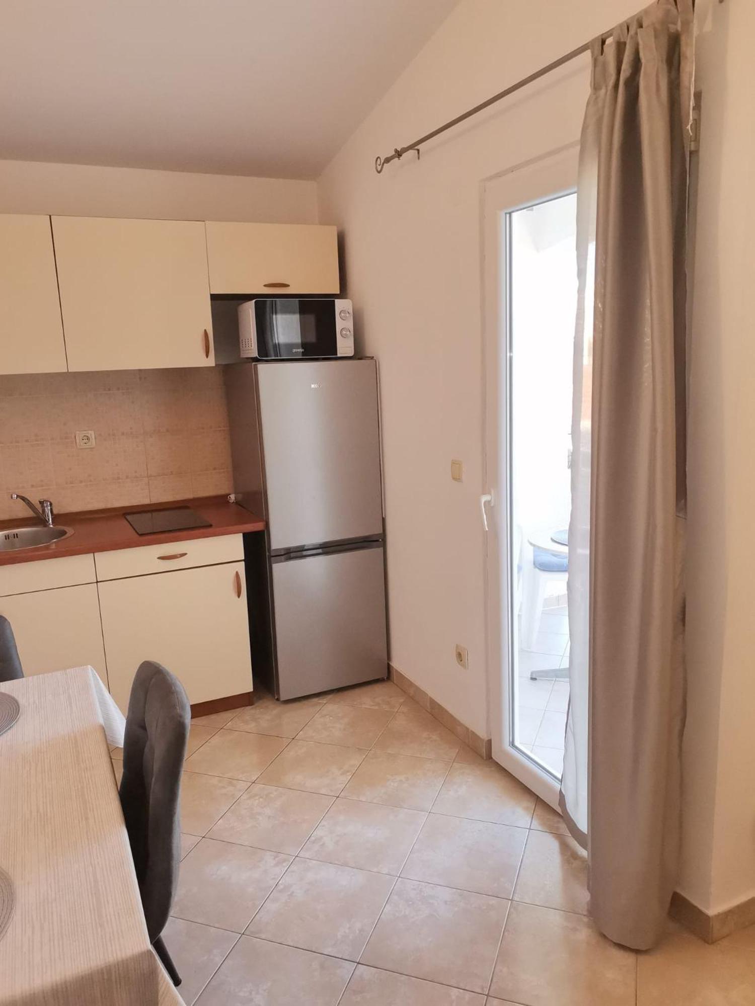 Apartmani Ljubo Primosten Ngoại thất bức ảnh
