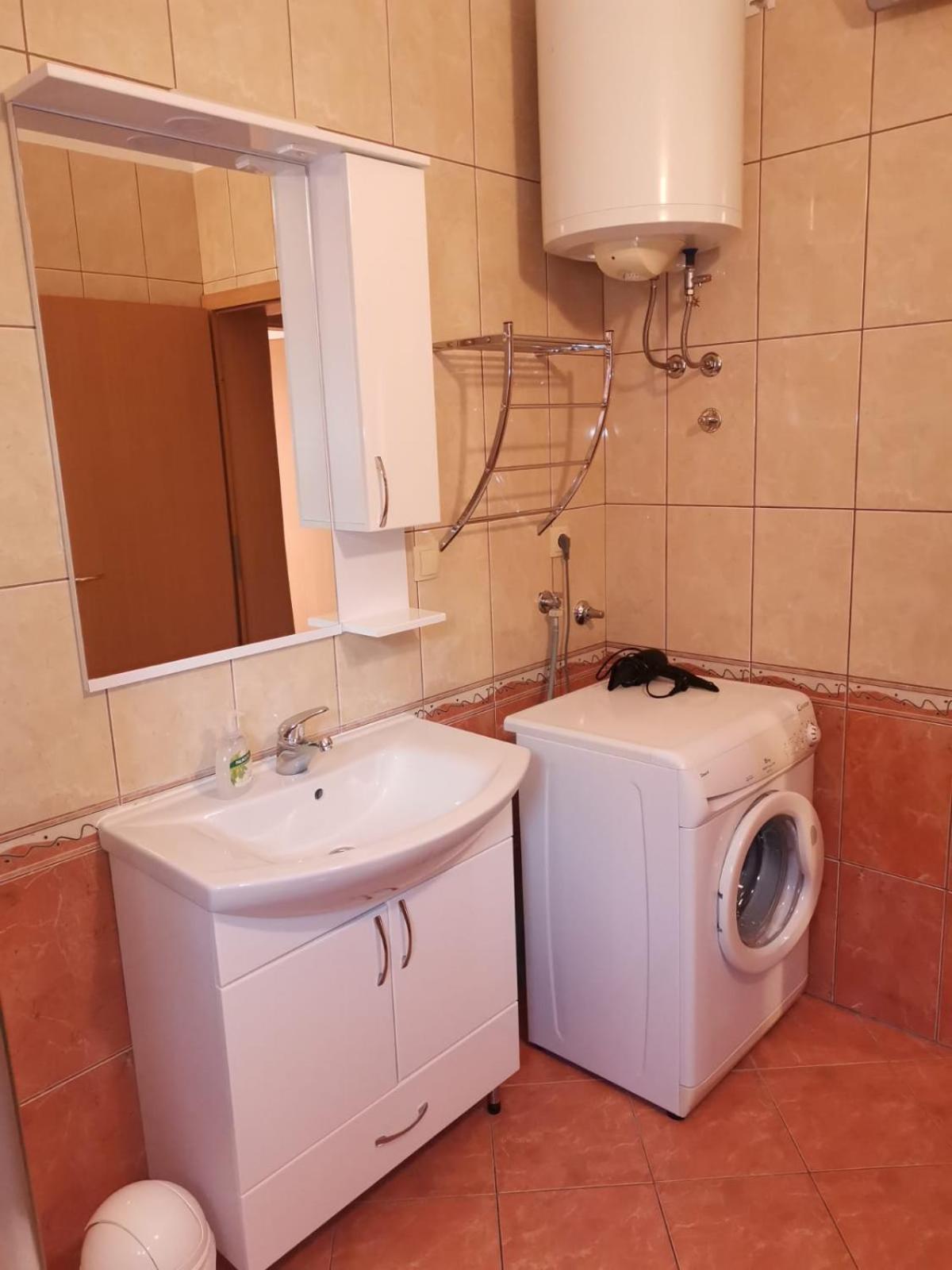 Apartmani Ljubo Primosten Ngoại thất bức ảnh